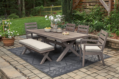 Hillside Barn - Outdoor Dining Set