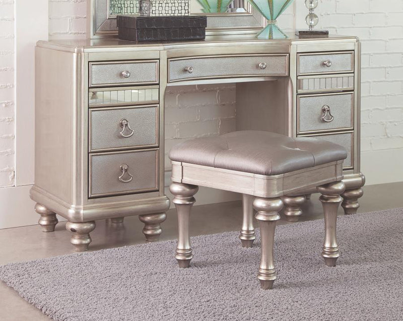 Bling Game - 9-Drawer Vanity Table - Metallic Platinum