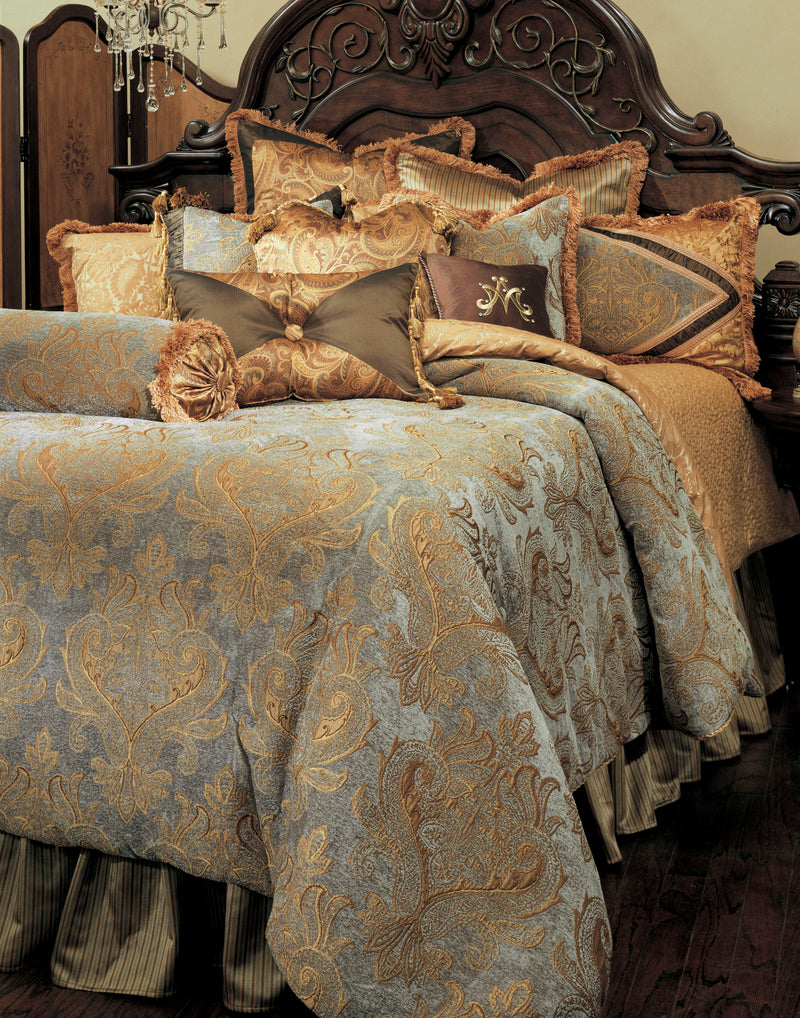 Elizabeth - Comforter Set