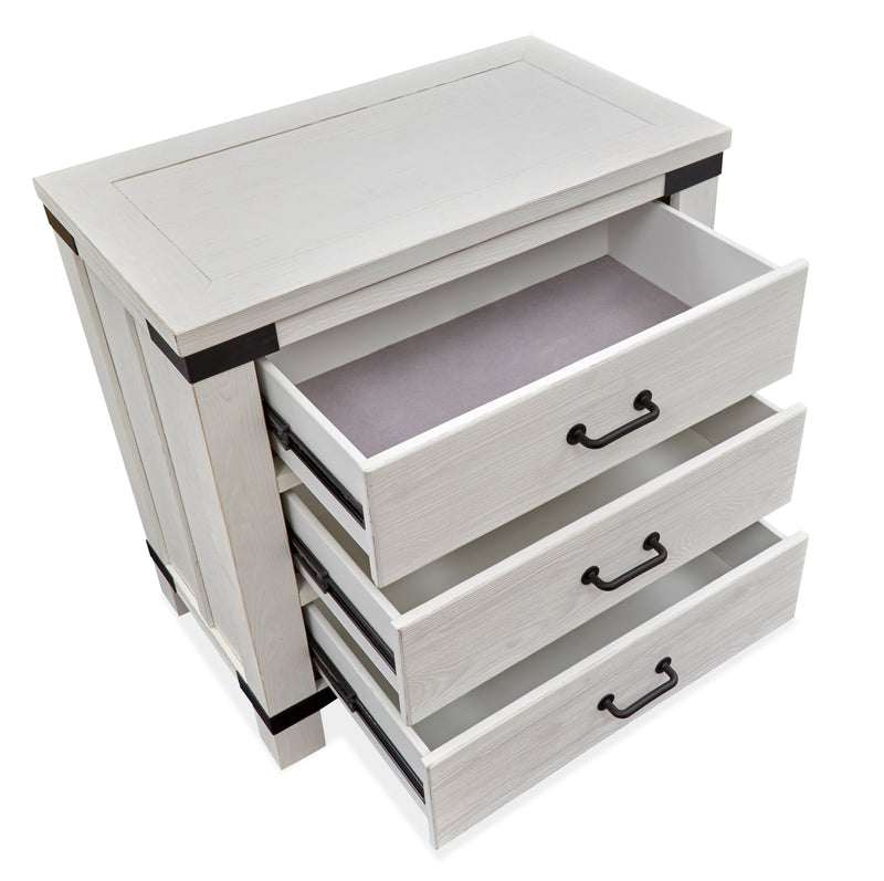 Harper Springs - Bachelor Chest With Metal Decoration - Silo White