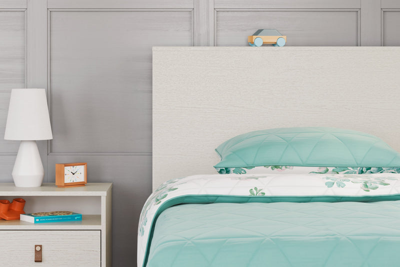 Aprilyn - Bookcase Headboard