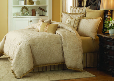 Carlton - Comforter Set