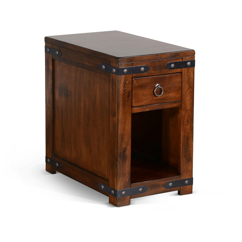 Santa Fe - 25" Chair Side Table - Dark Brown.