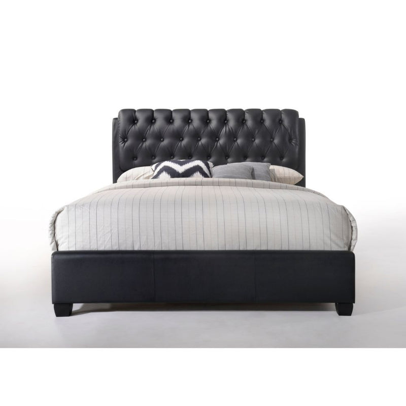 Ireland II - Bed (Button Tufted)