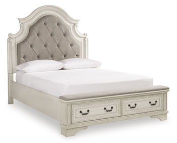 Realyn - Chipped White - Queen Uph Bench Footboard.