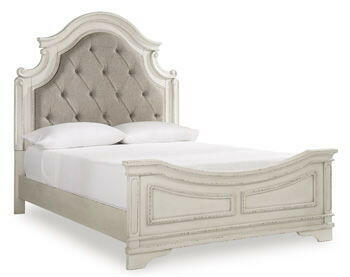 Realyn - Chipped White - Queen Panel Footboard.